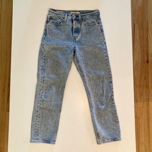 Levi’s Wedgie Straight Jean 25